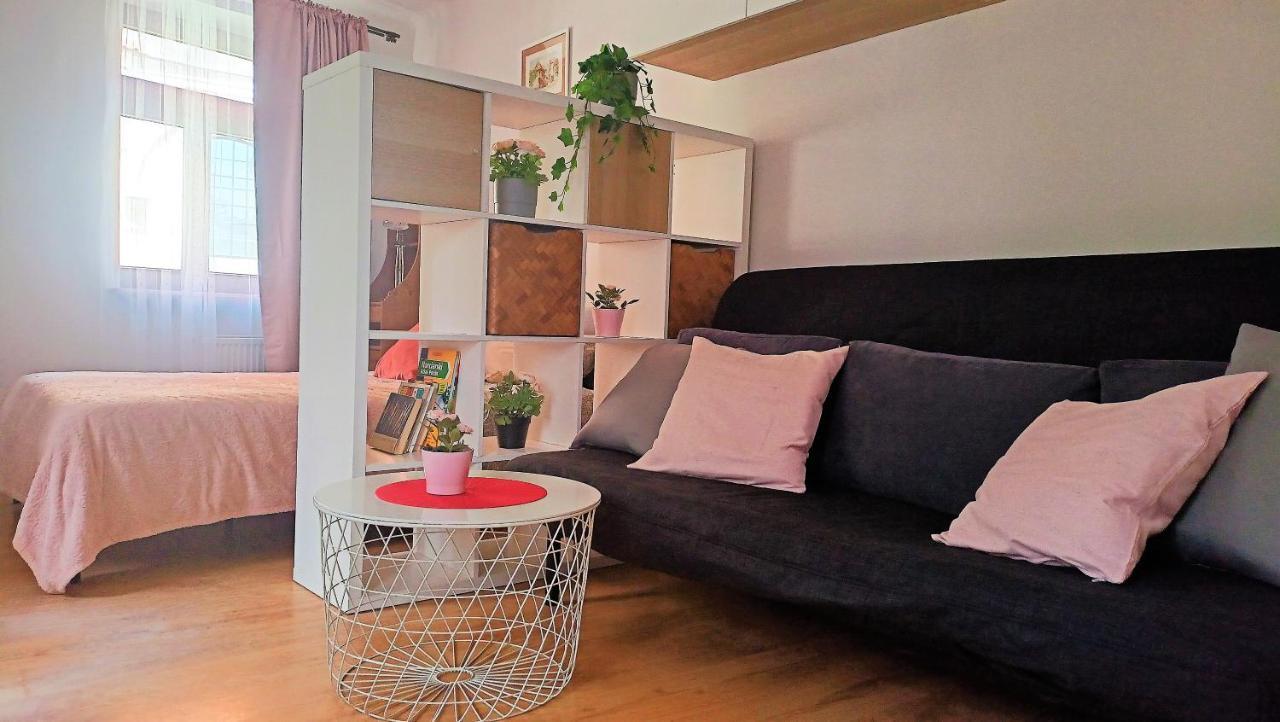 Apartament Malinowy Swietoduska 12 Lublin Exterior foto